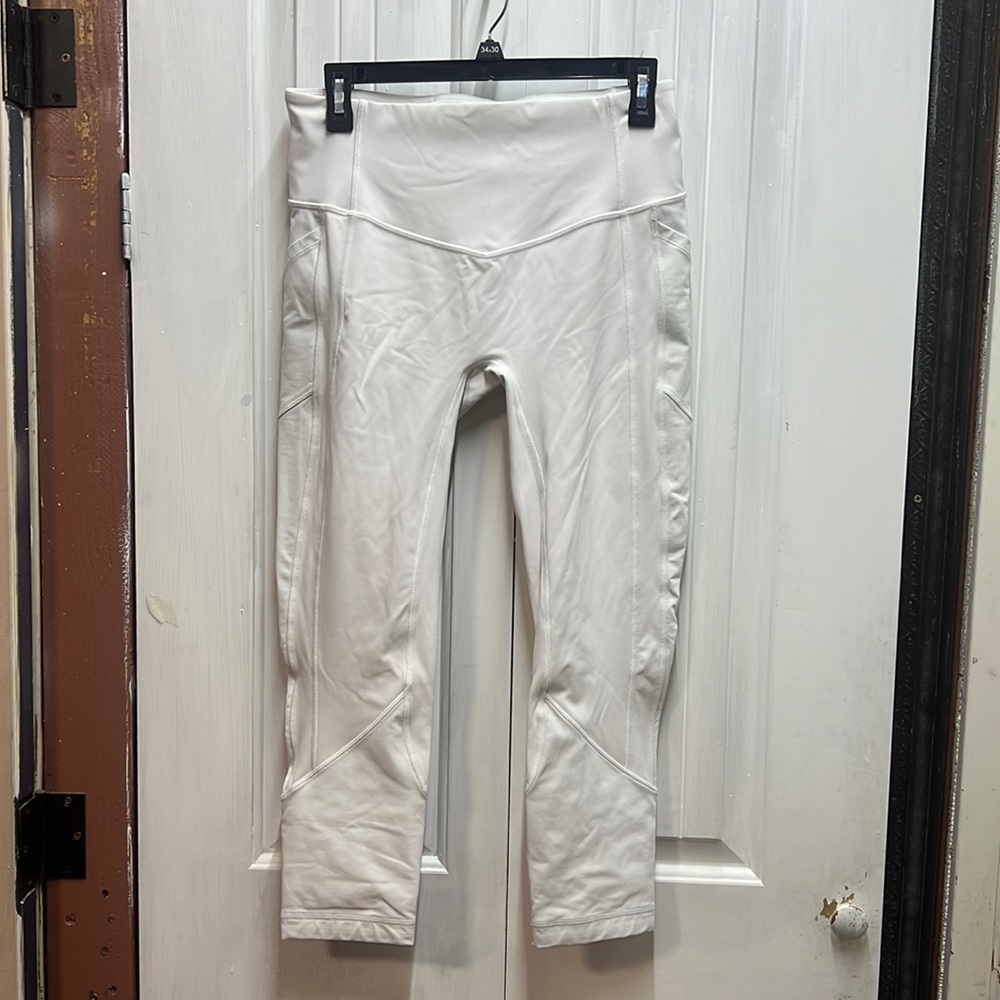 Lulu leggings size 10